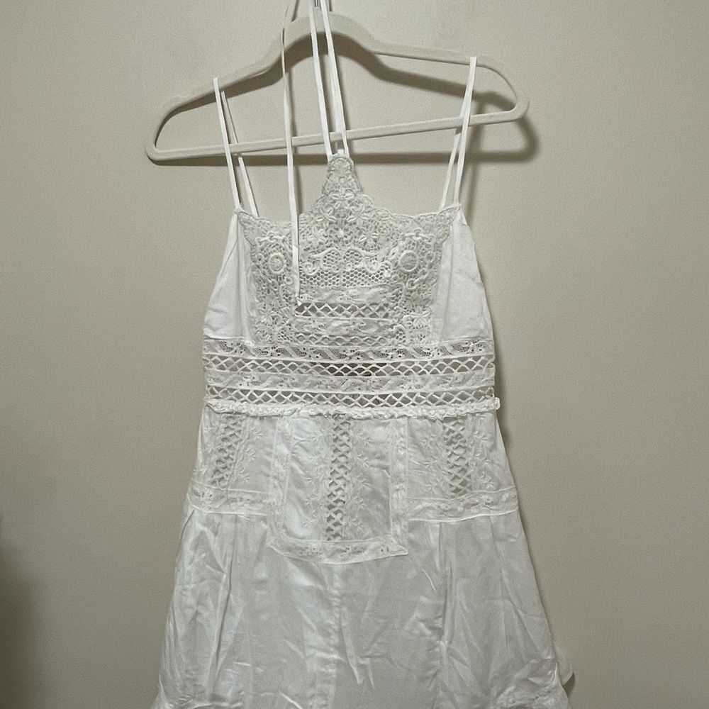 NWT Free People Taya Romper white lace halter size 0
Retail $198 - Picture 2 of 13